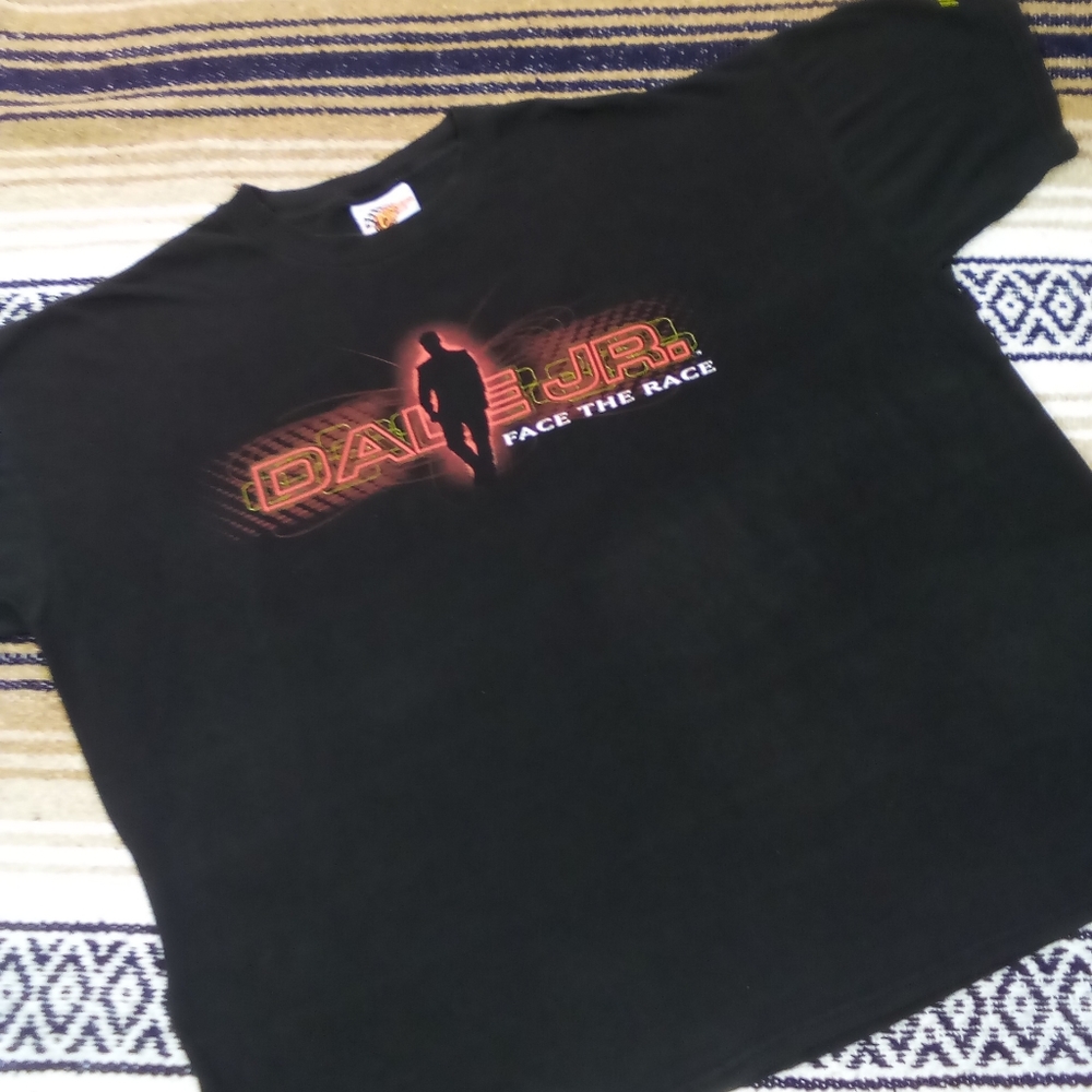 DALE JR GRAPHIC NASCAR TEE VINTAGE - Picture 10 of 11
